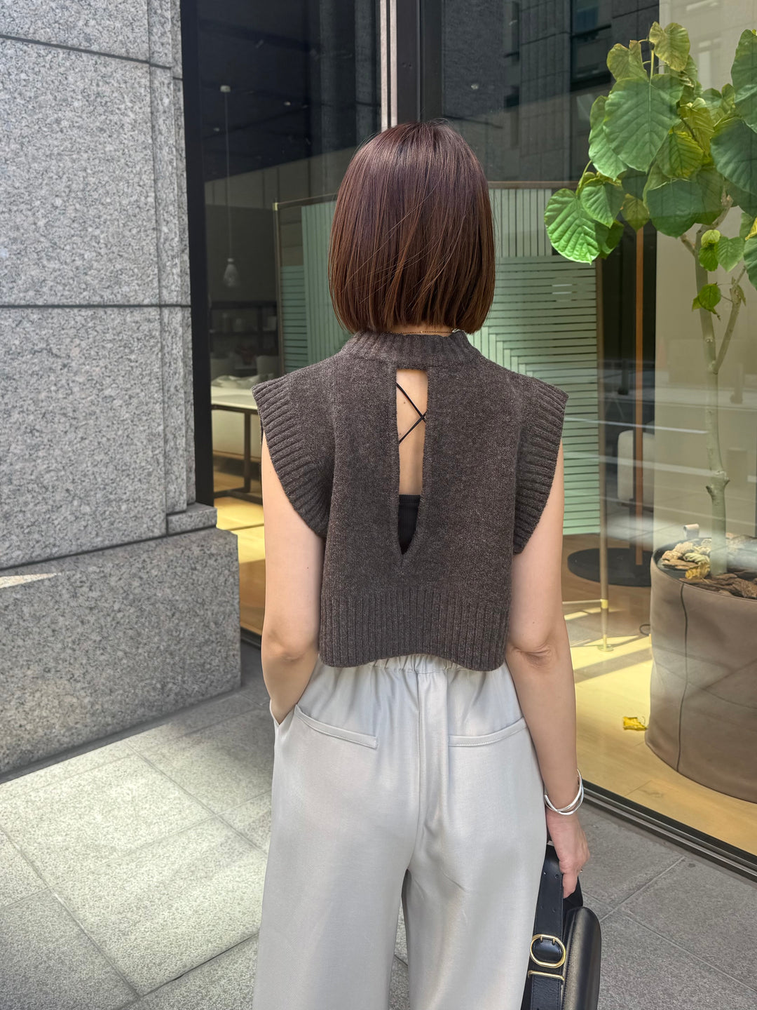 バックスリットニットベスト / ブラウン