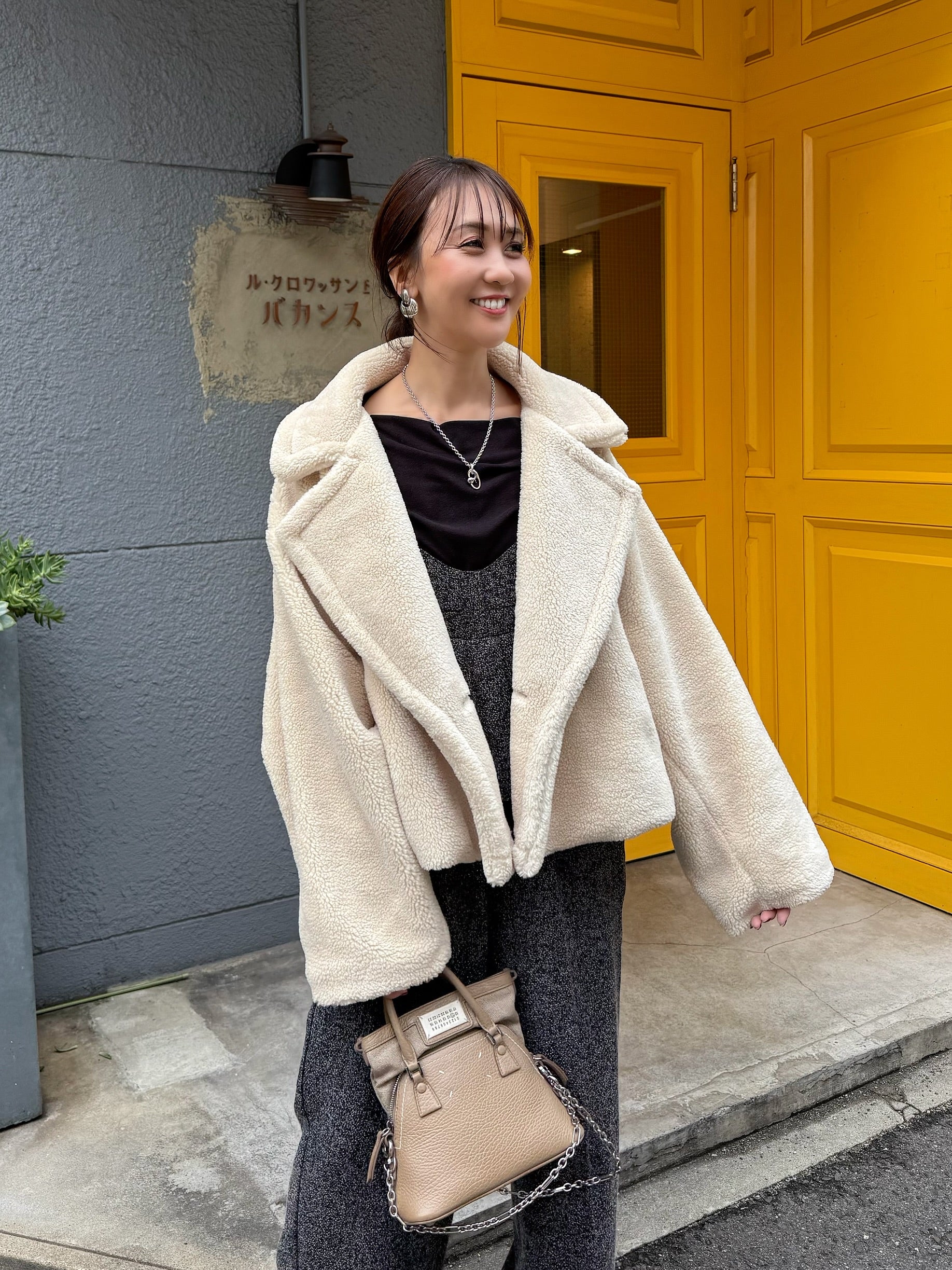 予約】ボアショートコート / ライトベージュ(12月中旬発送予定) – fosie