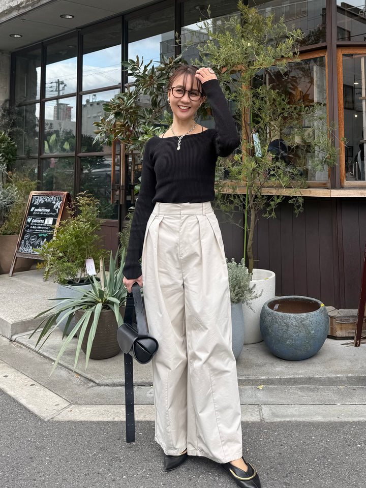 スクエアネックリブニットプルオーバー  / ブラック