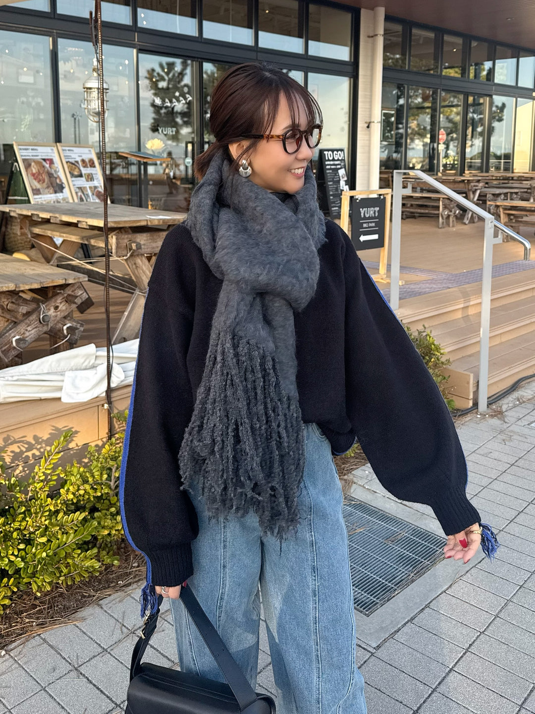 アルパカタッチ配色ラインプルオーバー / ブラック