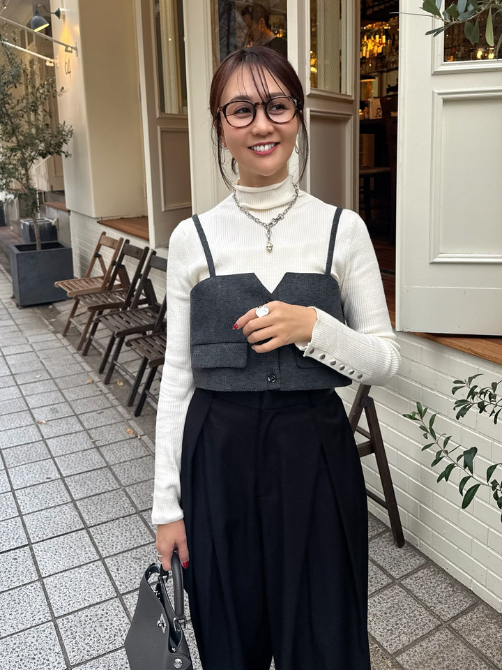 袖ボタンハイネックニット / アイボリー