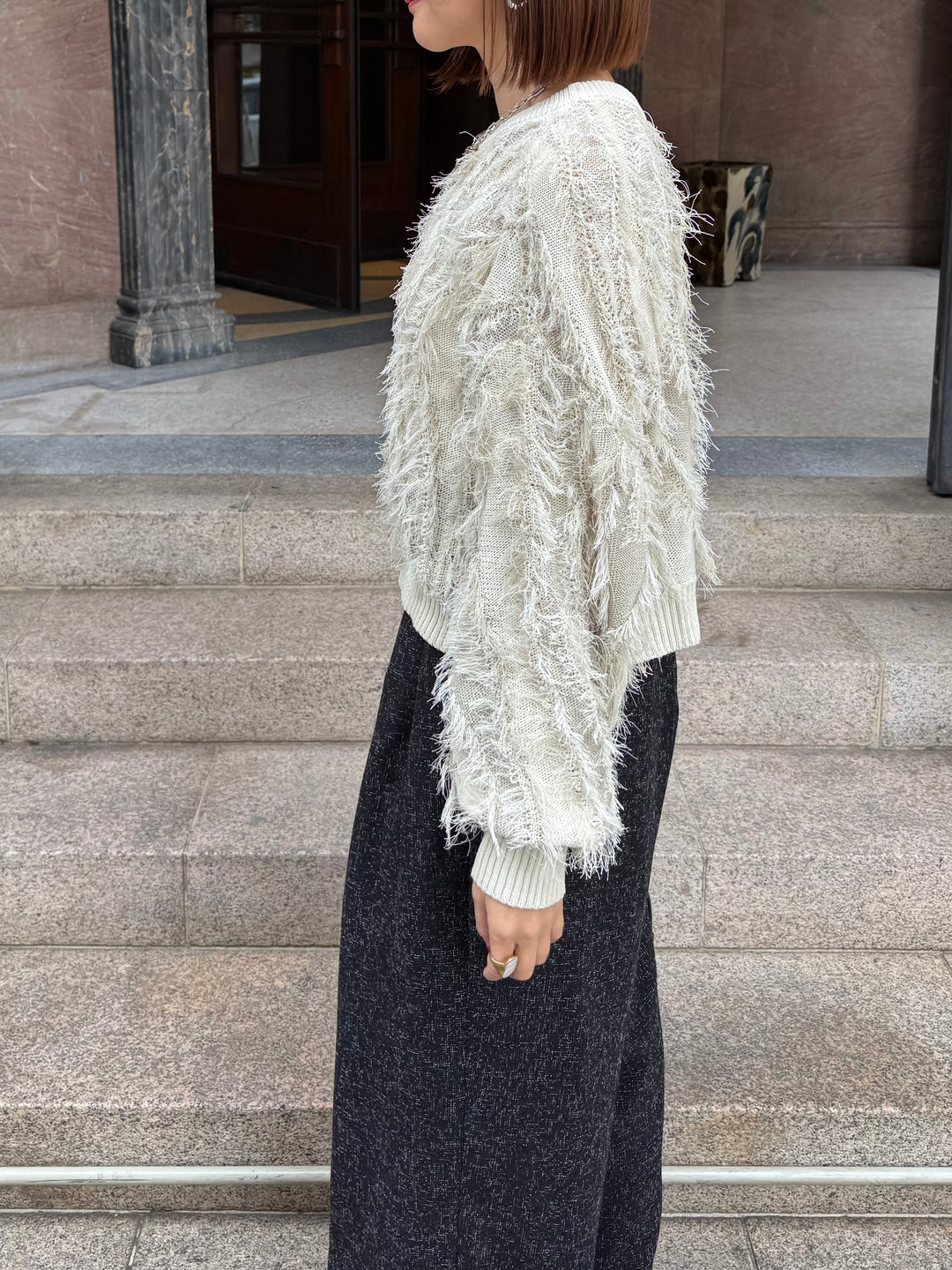 【予約】麻タッチフリンジニットショート丈プルオーバー/ アイボリー(2月上旬発送予定)