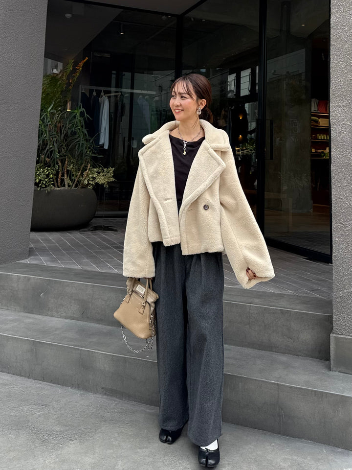 【予約】[SET] ボアショートコート / ライトベージュ + ウールライクタックワイドパンツ / チャコール (11月下旬発送予定)