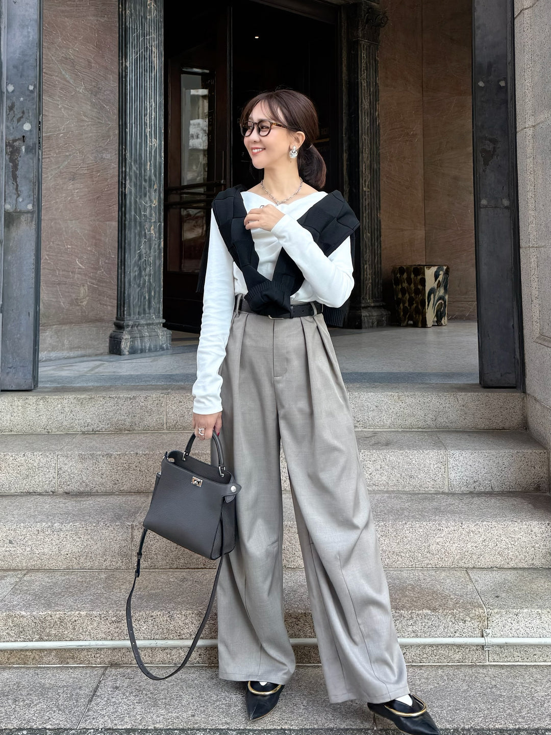 【予約】[SET] ドレープロングTシャツ / オフホワイト + ウエストパイピングワイドパンツ / グレージュ(4月上旬発送予定)