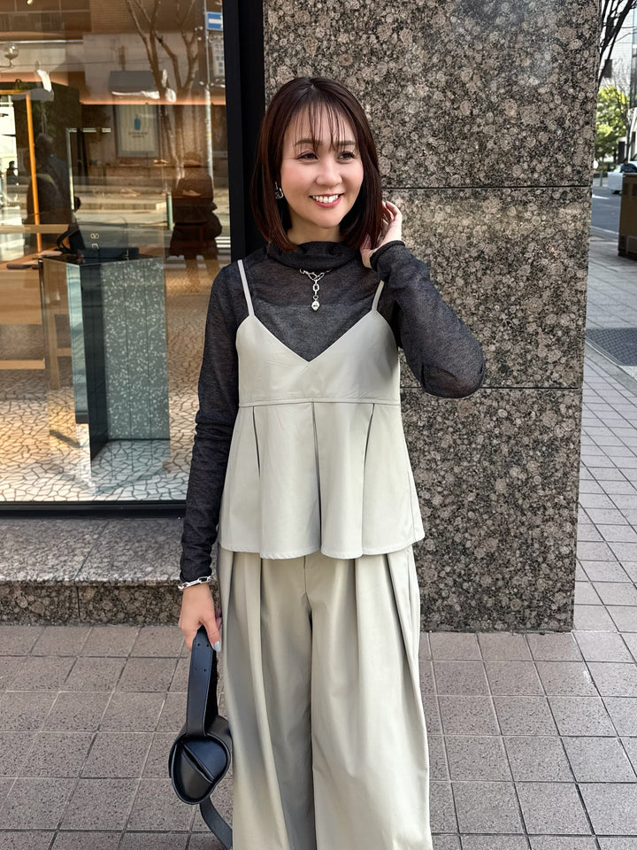 ウォッシャブルフェイクレザーキャミソール / エクリュ