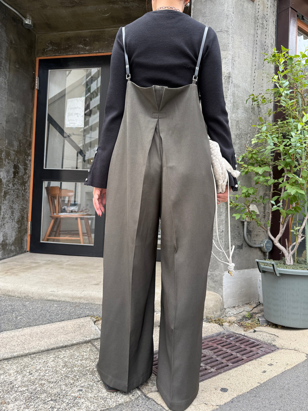 [新作300円OFF] レザーサスペンダーワイドサロペット / チャコールグレー