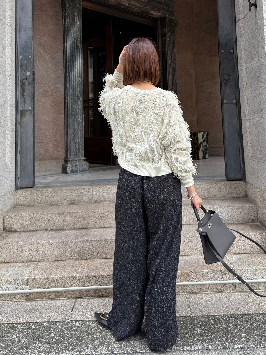 【予約】[SET] 麻タッチフリンジニットショート丈プルオーバー/ アイボリー + サマーツイードタックパンツ / ブラック(2月中旬発送予定)