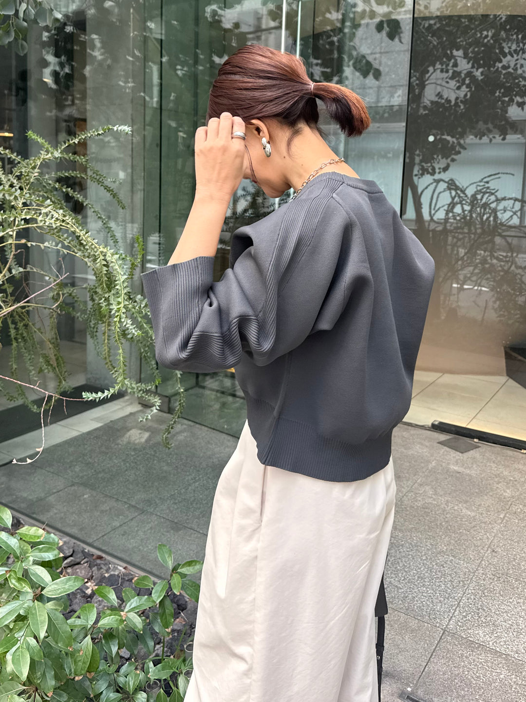 【予約】クロップド丈ダンボールニット /チャコール(3月上旬発送予定)