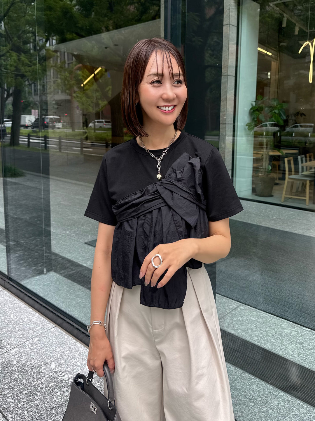 [新作300円OFF] 異素材ドッキングツイストTシャツ / ブラック