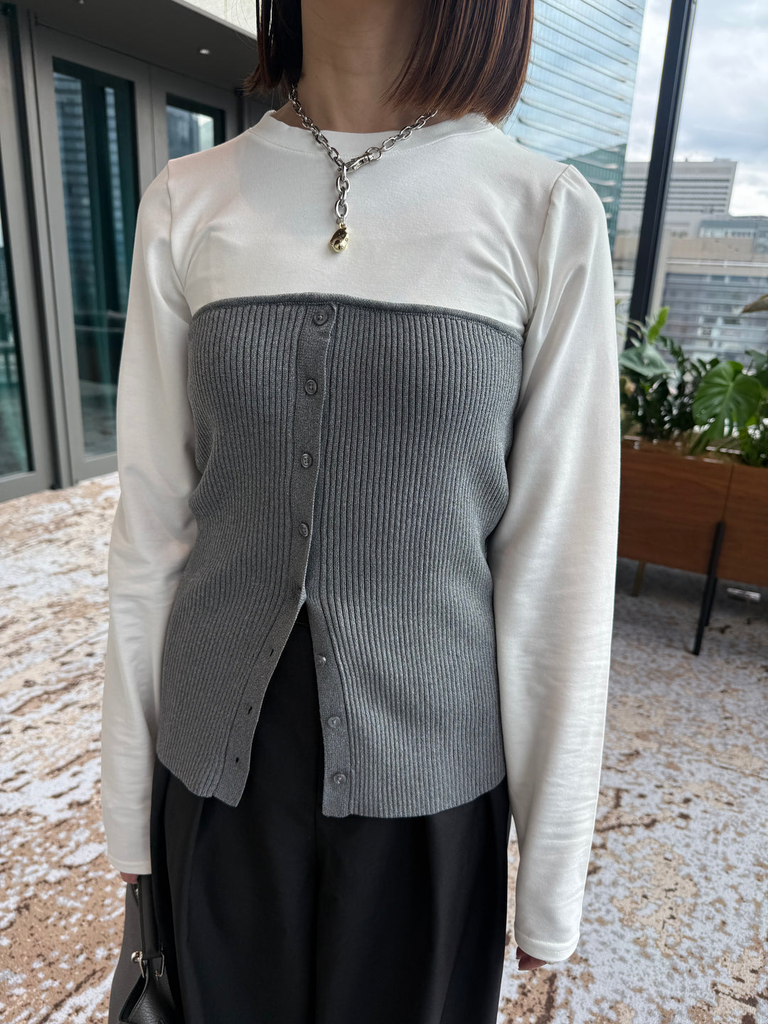 [新作300円OFF] リブニットビスチェドッキングTシャツ / オフホワイト×グレー