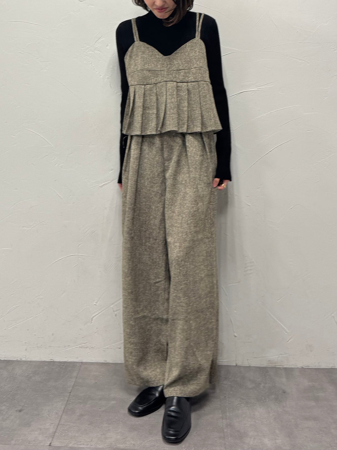 【予約】[SET]サマーツイードプリーツキャミ / ブラウン + サマーツイードタックパンツ / ブラウン(3月下旬発送予定)