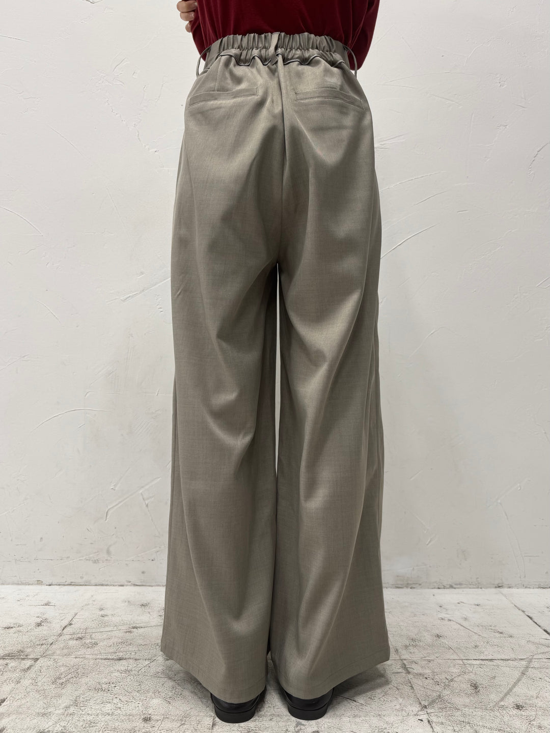 【予約】ウエストパイピングワイドパンツ / グレージュ(4月上旬発送予定)