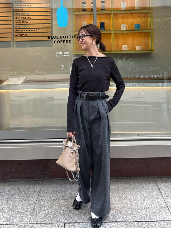 ベロアボートネックプルオーバー / ブラック