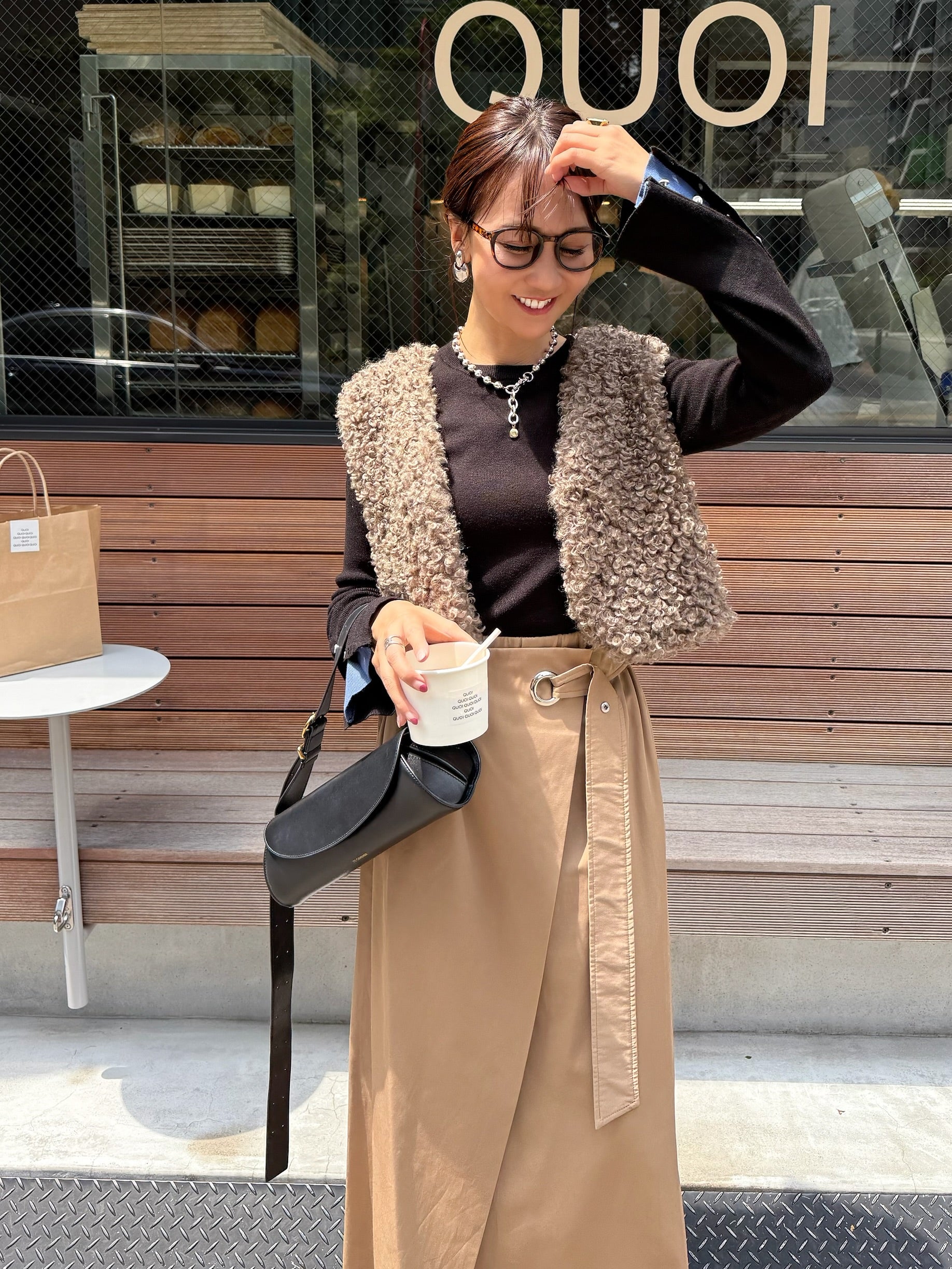 3点SET] プードルジレ / ブラウン + 配色袖フレアープルオーバー