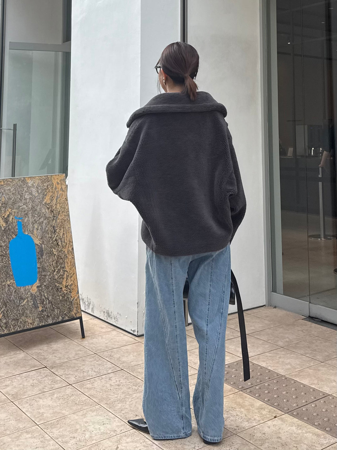 [SET]ボアショートコート / チャコールグレー + 切替えストレートデニムパンツ / ブルー