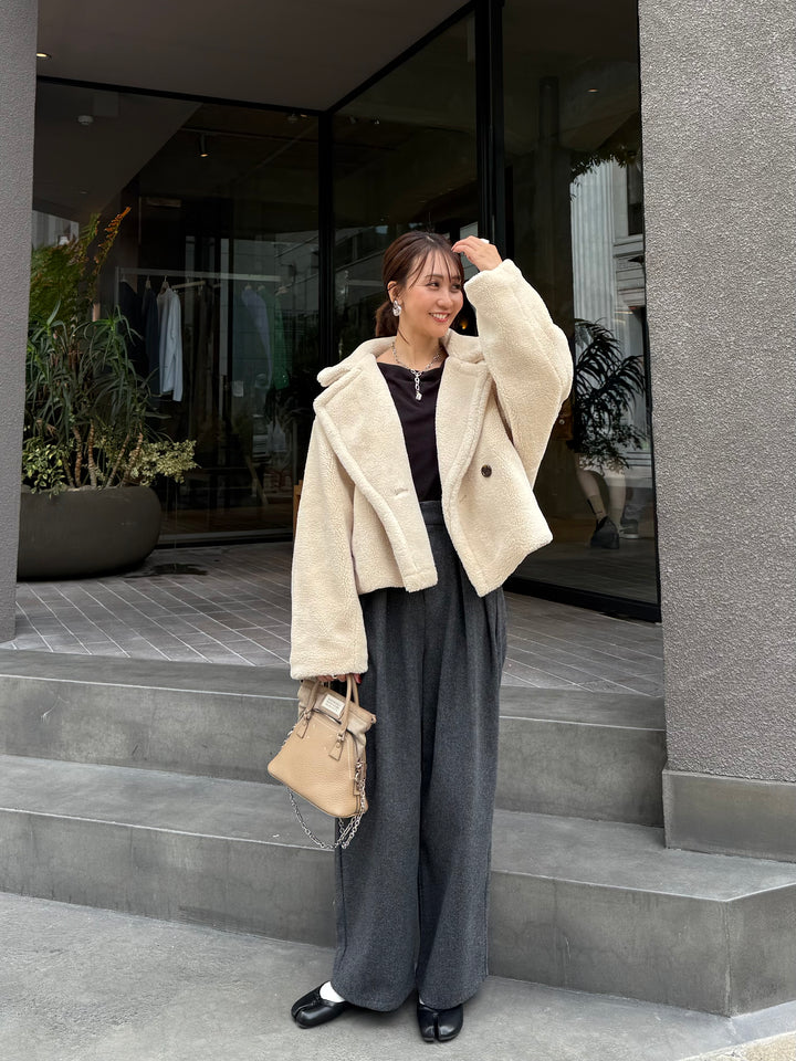 【予約】[SET] ボアショートコート / ライトベージュ + ウールライクタックワイドパンツ / チャコール (11月下旬発送予定)