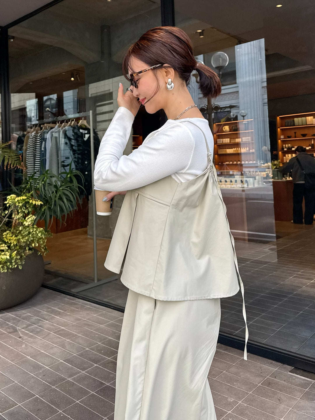 ドレープロングTシャツ / オフホワイト