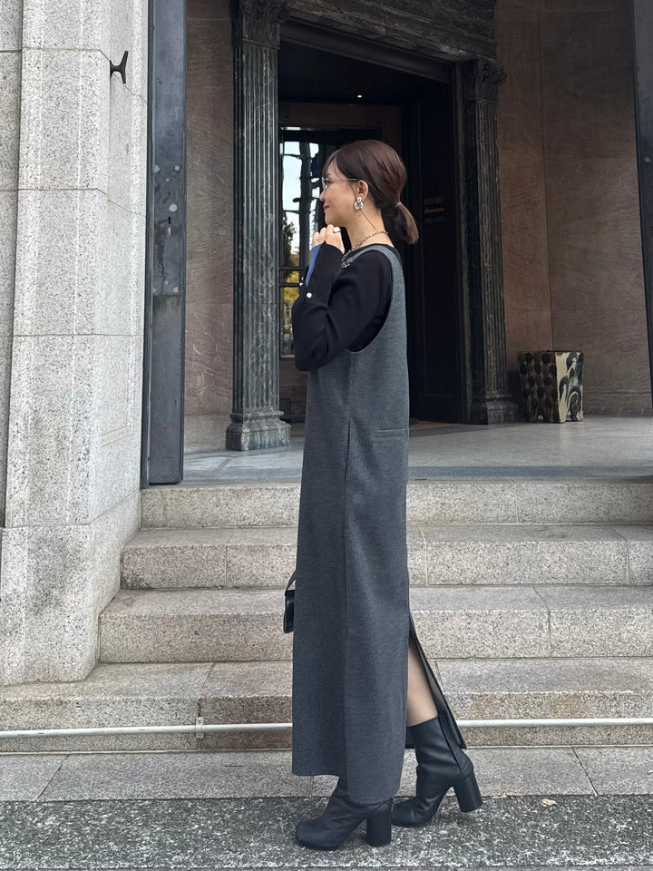 【予約】 ウールライクVネックジャンパースカート / チャコール(1月上旬発送予定)