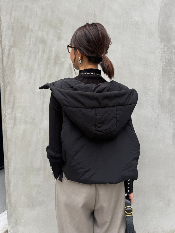 中綿フードベスト / ブラック