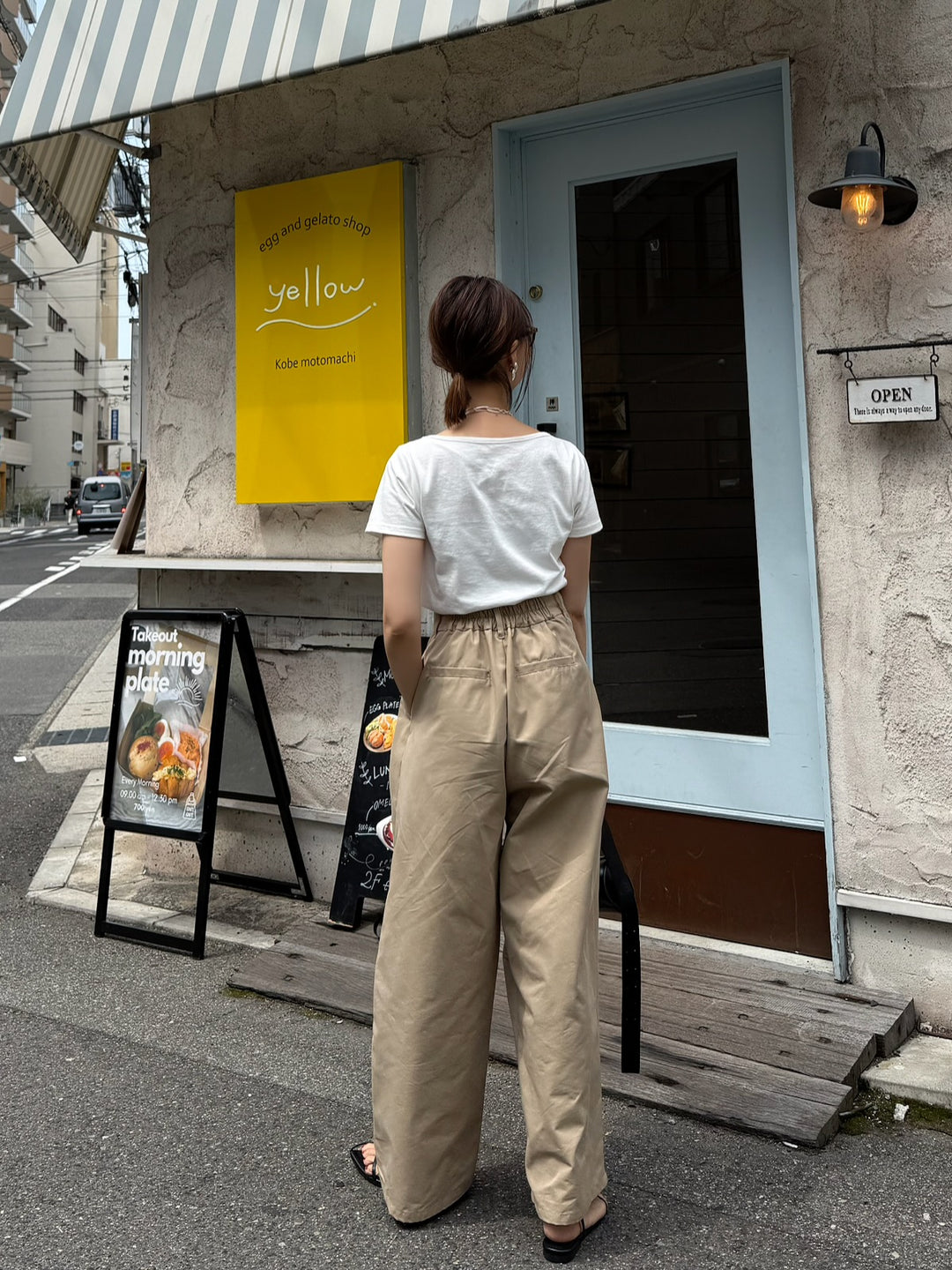 [SET]【予約】ドレープTシャツ / オフホワイト + ツイルタックワイドパンツ / ベージュ(5月下旬発送予定)