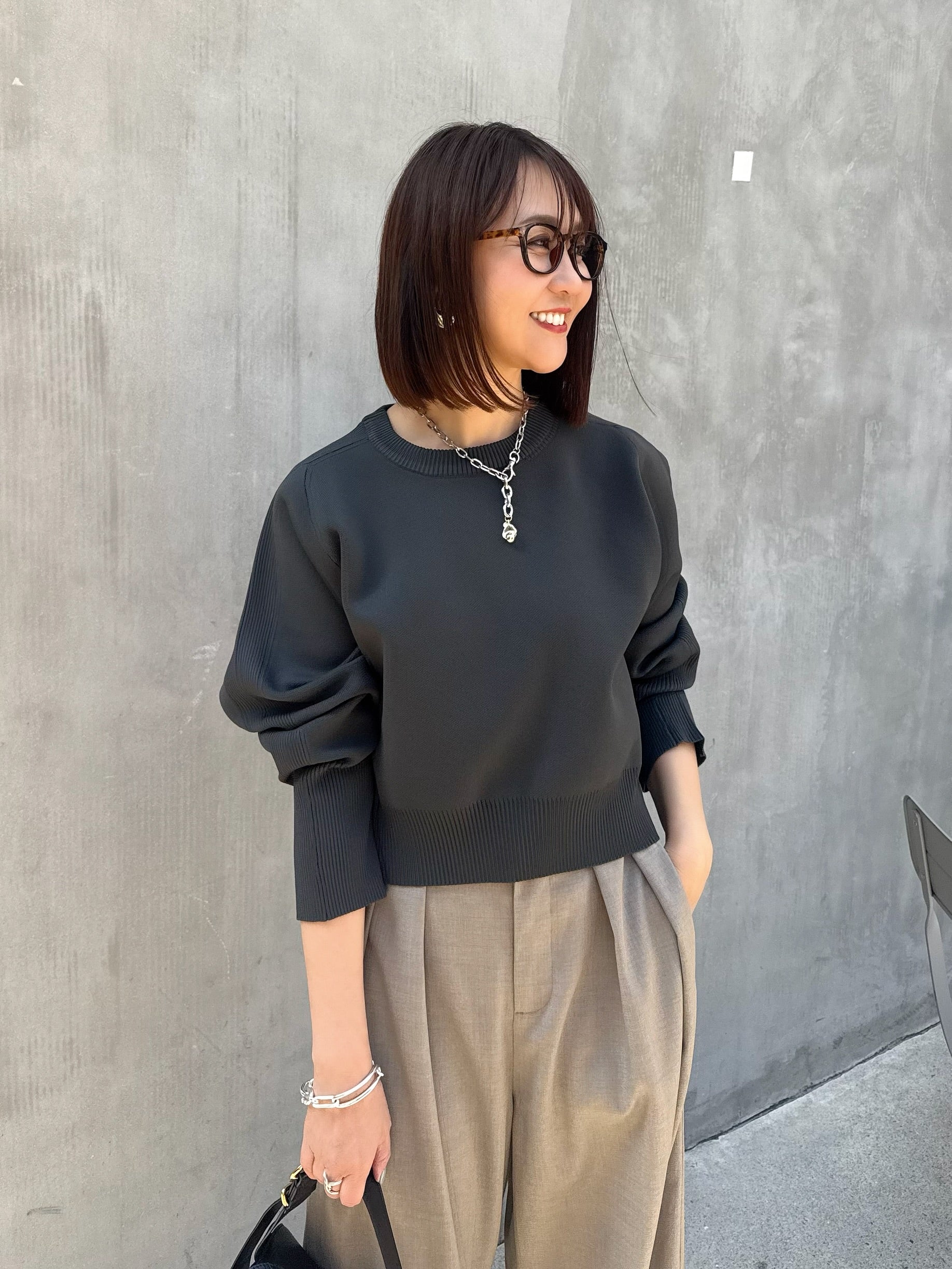 予約】クロップド丈ダンボールニット /チャコール(3月上旬発送予定