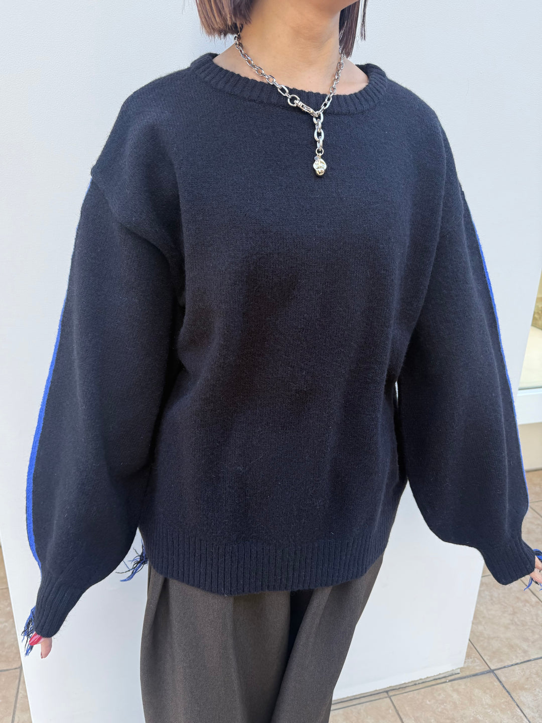 アルパカタッチ配色ラインプルオーバー / ブラック