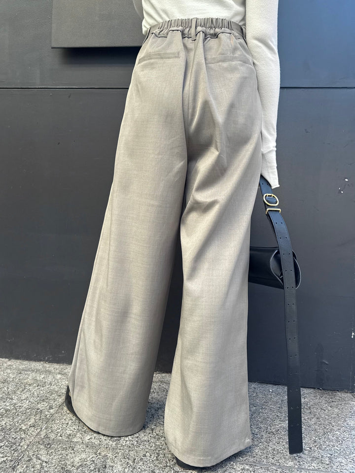 【予約】ウエストパイピングワイドパンツ / グレージュ(4月上旬発送予定)