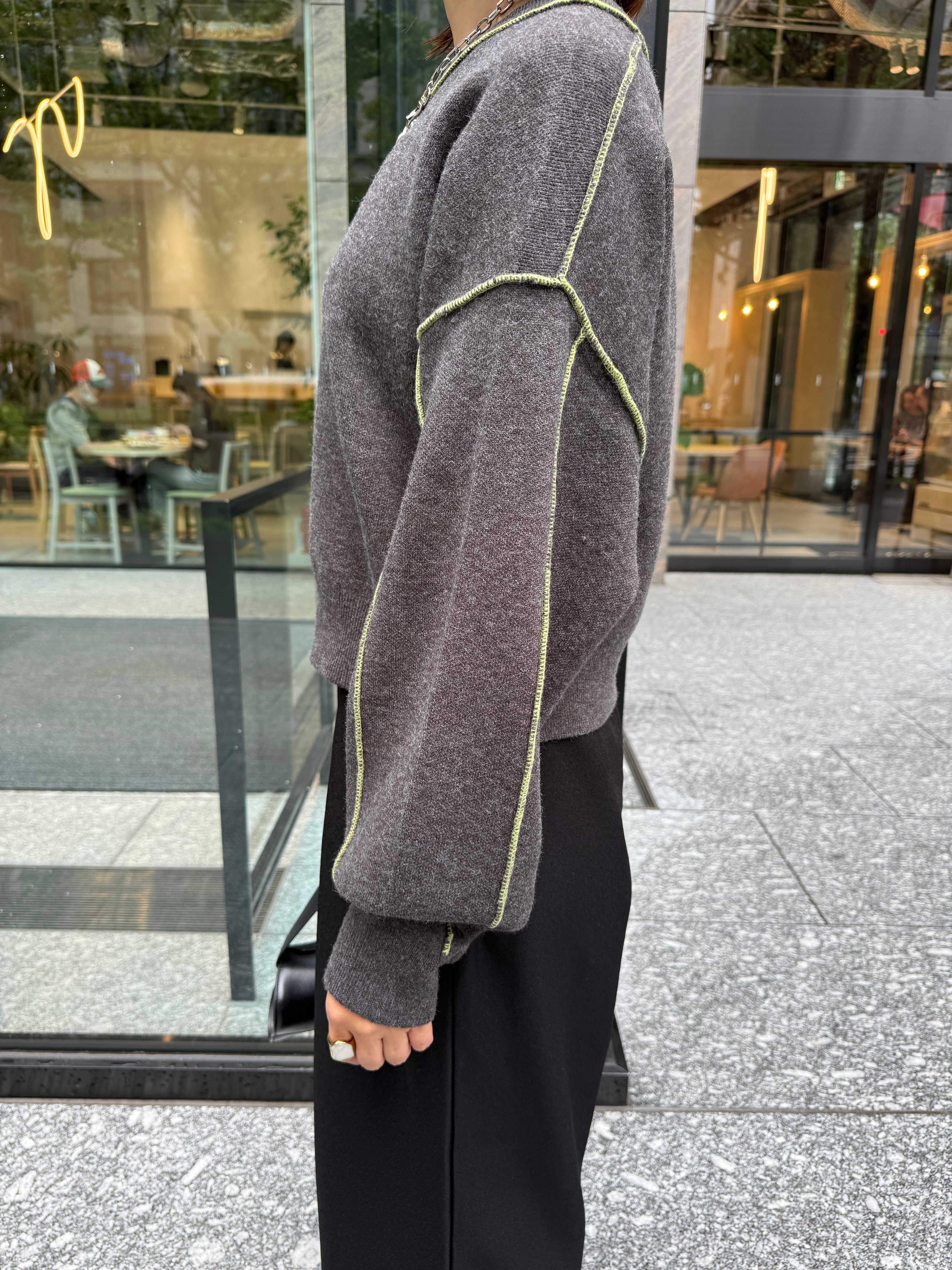 アルパカタッチ配色ニット / チャコール – fosie