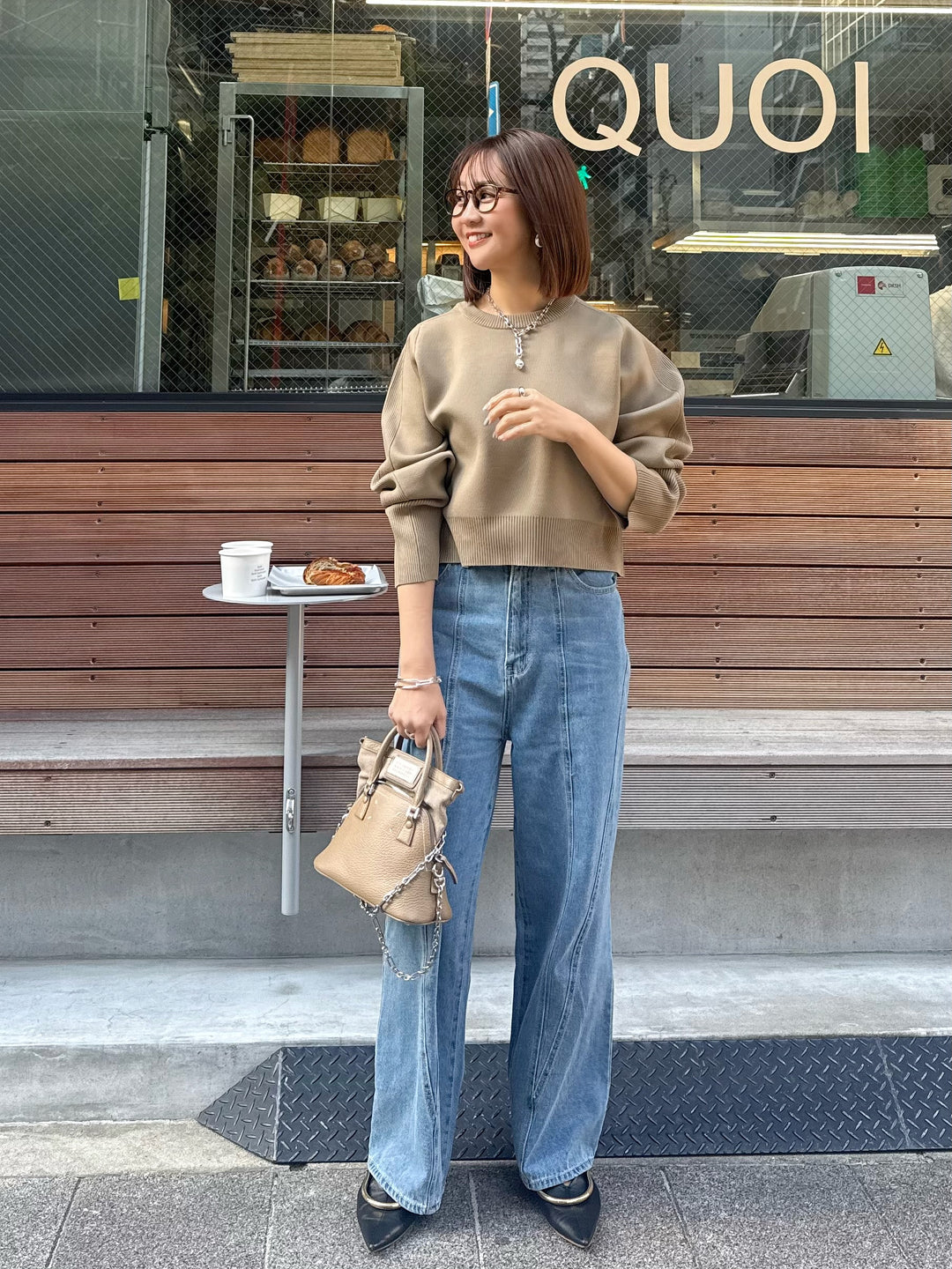 【予約】[SET]クロップド丈ダンボールニット / ベージュ + 切替えストレートデニムパンツ / ブルー(3月上旬発送予定)