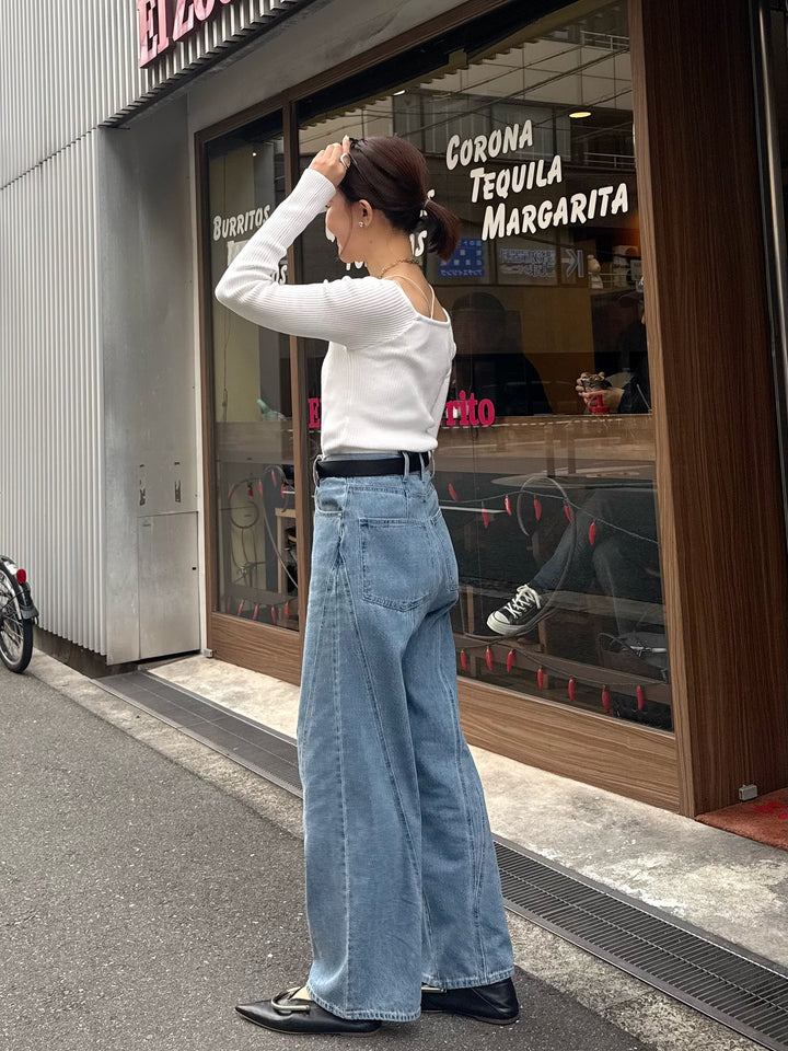 [SET]【予約】スクエアネックリブニットプルオーバー  / オフホワイト + 切替えストレートデニムパンツ / ブルー(3月下旬発送予定)