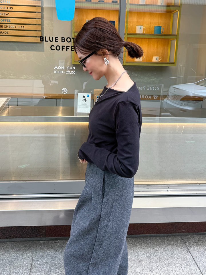 ベロアボートネックプルオーバー / ブラック