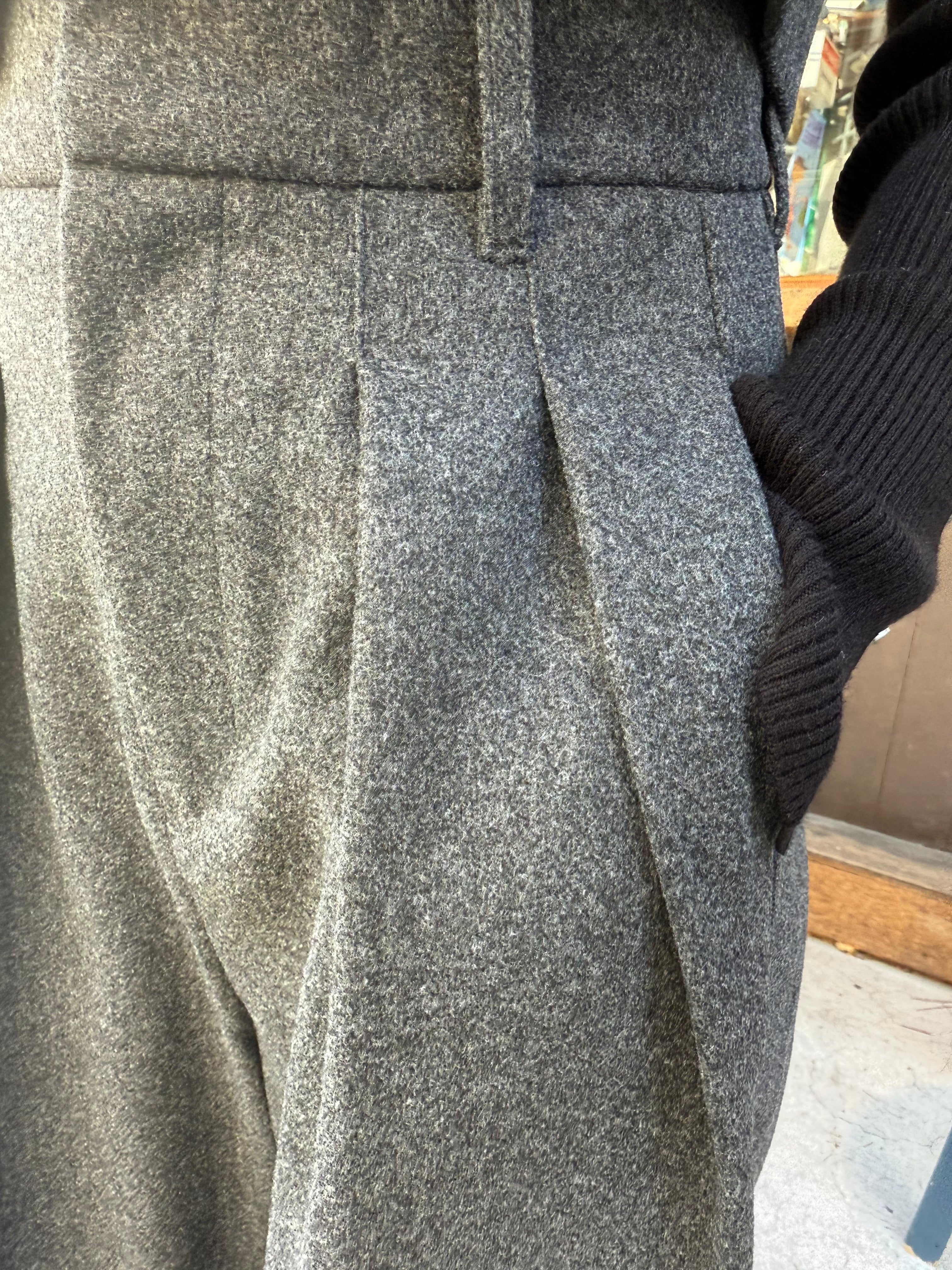 予約】ウールライクタックワイドパンツ / チャコール(11月下旬発送予定