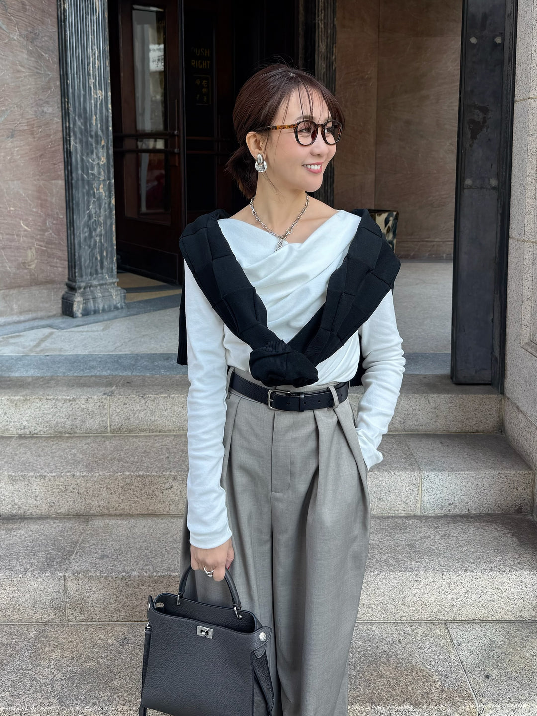 ドレープロングTシャツ / オフホワイト