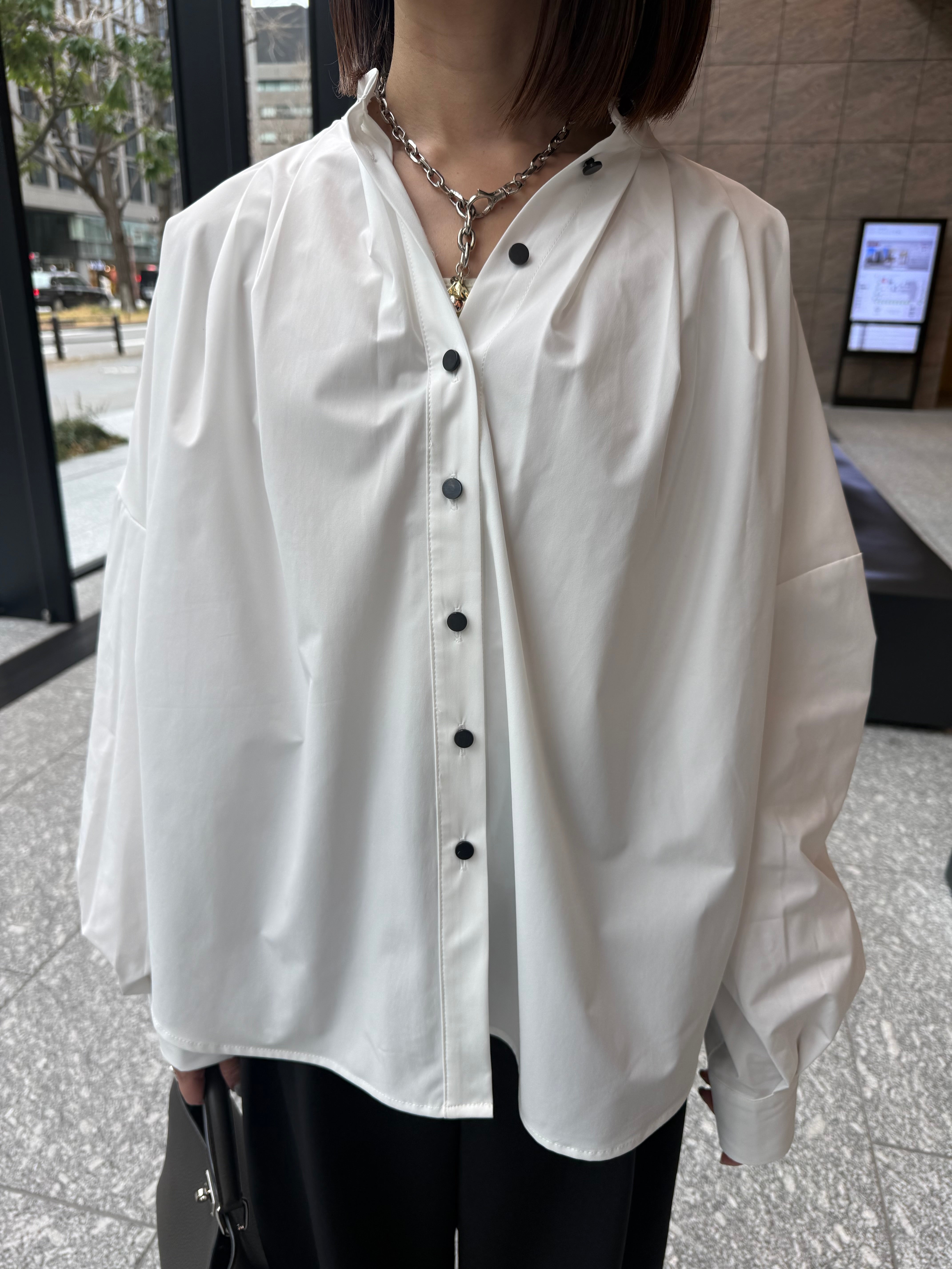 予約】ブロードタックブラウス / ホワイト(2月下旬発送予定) – fosie