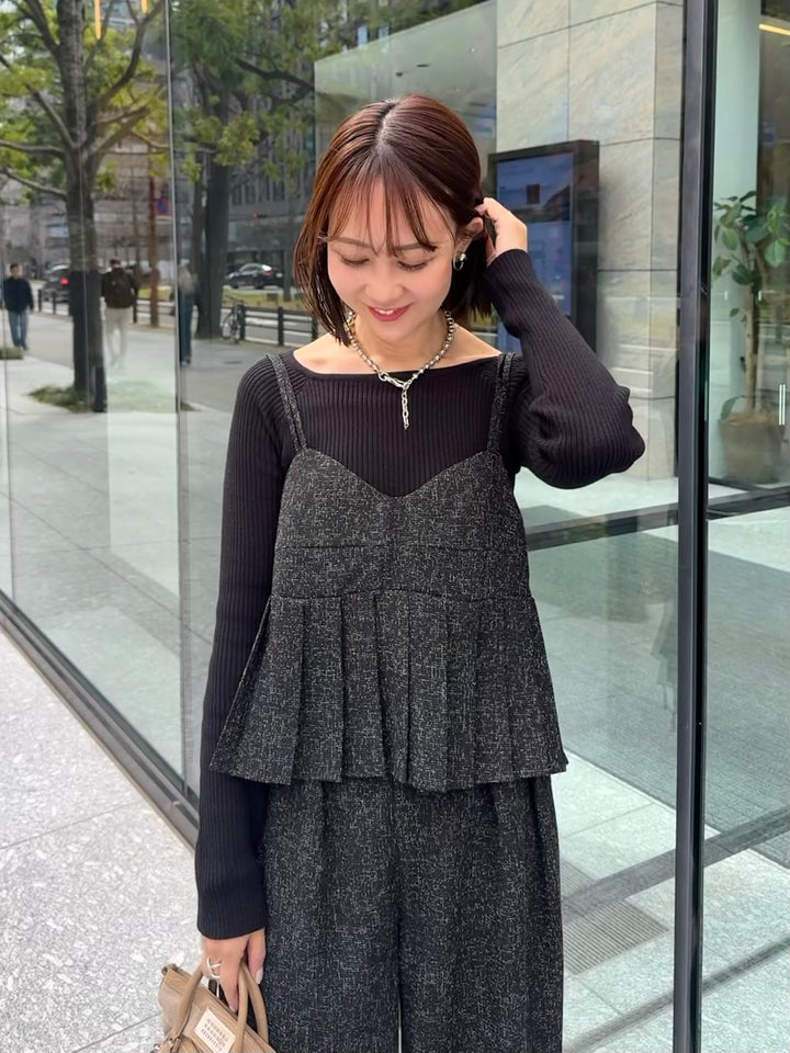 スクエアネックリブニットプルオーバー  / ブラック