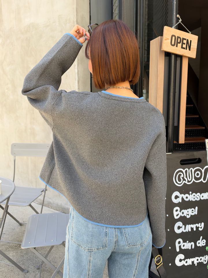 [新作300円OFF] 配色クルーネックカーディガン / チャコールグレー