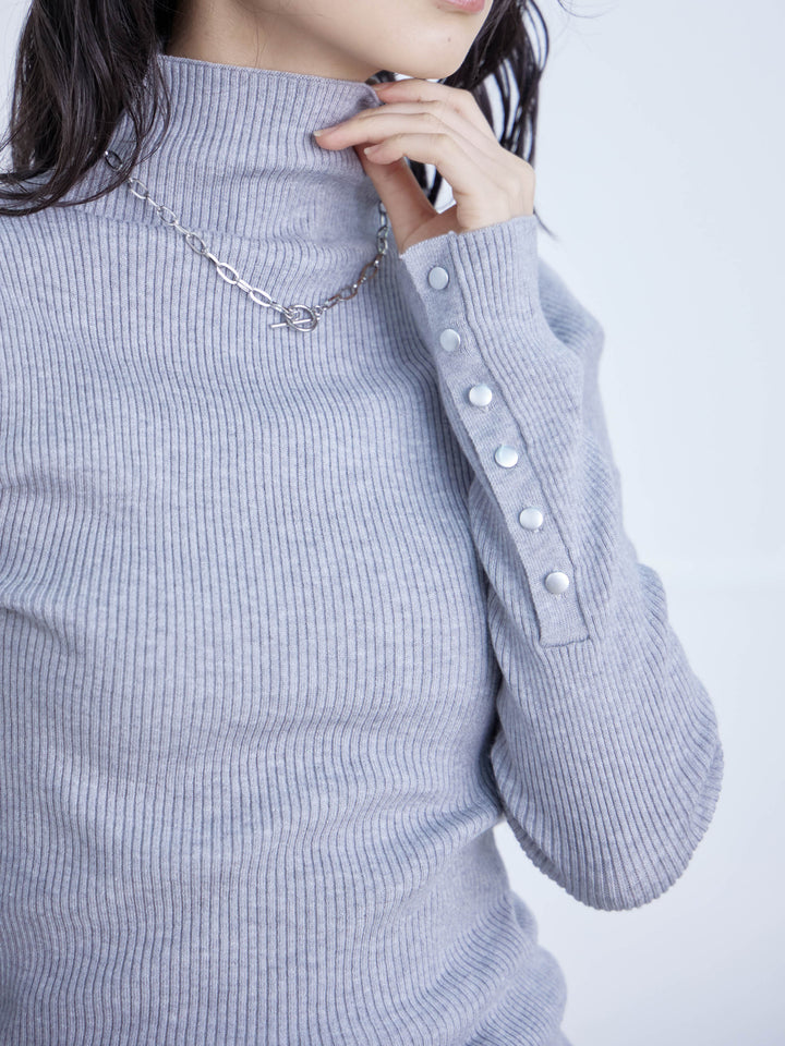袖ボタンハイネックニット / グレー